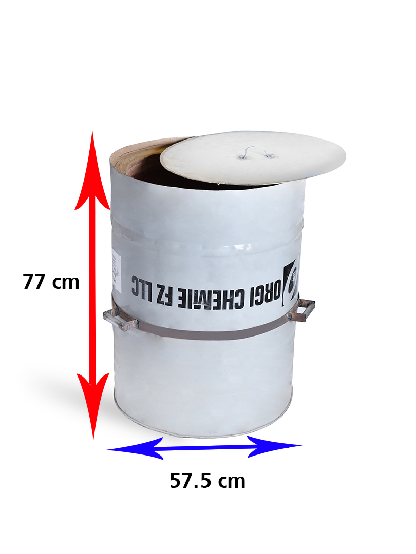 A large Yemeni clay tandoor (barrel)